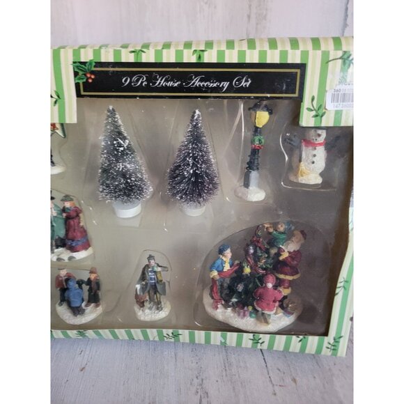 Vintage Town decorating Xmas tree village set kids home decor - Picture 7 of 12